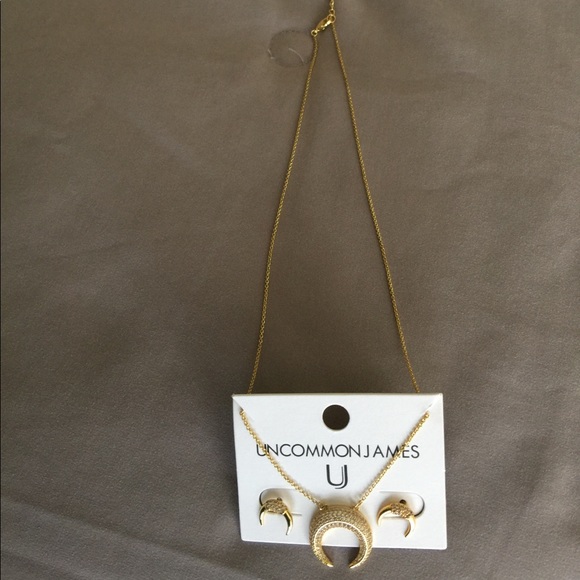 Uncommon James Crescent Moon Set - Picture 2 of 3